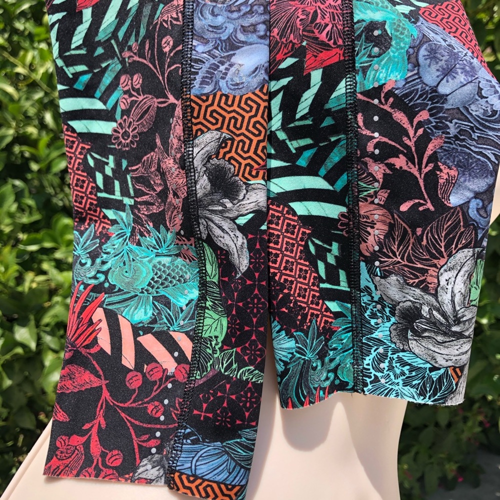 Lululemon Size 2 - Picture 12 of 14